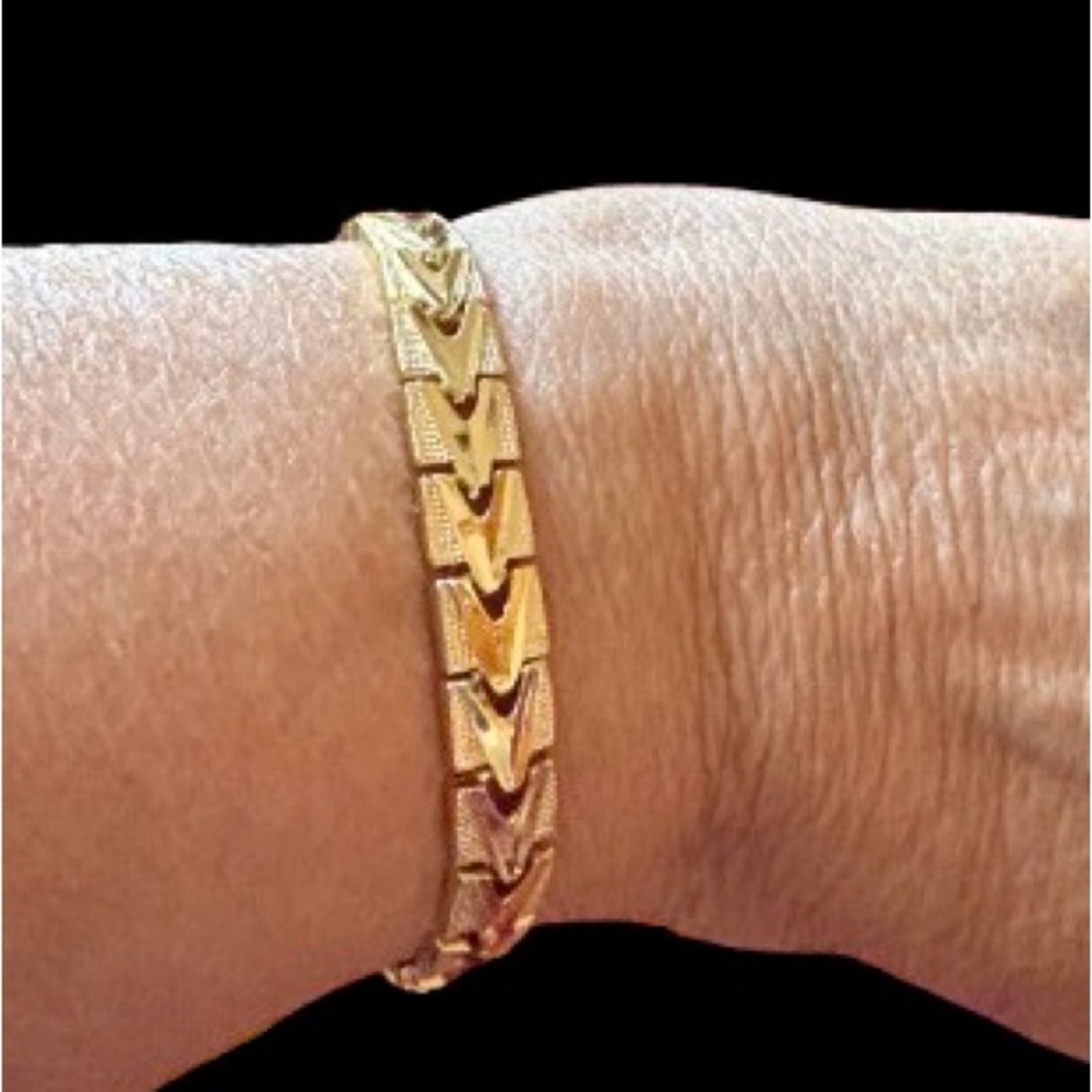 Pretty Bird Jewelry 18K Yellow Gold Plated Chevron Bracelet